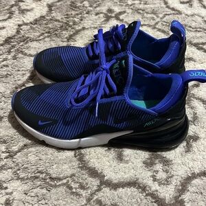 Nike Air Max 270 G.S 5.5/ Women’s 7